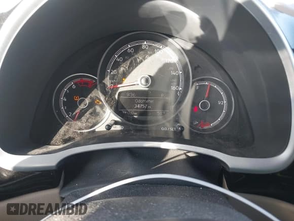 ✅ 2019 Volkswagen Beetle S • VIN: 3VW5DAAT3KM511269 • Lot: 41473431. Listed on IAAI with 34,757 mi. Free auction sales archive from the USA and detailed vehicle history report at DreamBid. Image 7.