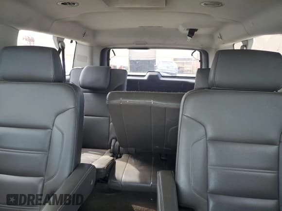 ✅ 2018 GMC Yukon XL Denali • VIN: 1GKS1HKJ2JR124055 • Lot: 85879665. Listed on Copart with 229,030 mi. Free auction sales archive from the USA and detailed vehicle history report at DreamBid. Image 10.