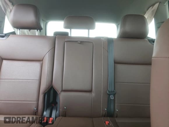 ✅ 2023 Volkswagen Atlas SE • VIN: 1V2JR2CA3PC540556 • Lot: 70365955. Wystawiony na Copart z przebiegiem 37 620 mil. Bezpłatny archiwum sprzedaży aukcyjnych z USA i szczegółowy raport historii pojazdu na DreamBid. Zdjęcie 10.