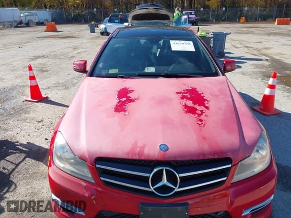 ✅ 2014 Mercedes-Benz C 250 • VIN: WDDGJ4HBXEG288865 • Lot: 43670758. Listed on IAAI with 164,169 mi. Free auction sales archive from the USA and detailed vehicle history report at DreamBid. Image 6.