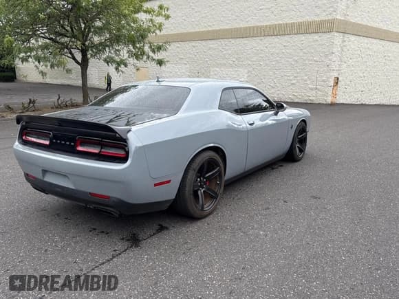 ✅ 2021 Dodge Challenger SRT Hellcat Redeye Widebody • VIN: 2C3CDZL91MH524750 • Lot: 69483335. Wystawiony na Copart z przebiegiem 37 866 mil. Bezpłatny archiwum sprzedaży aukcyjnych z USA i szczegółowy raport historii pojazdu na DreamBid. Zdjęcie 4.
