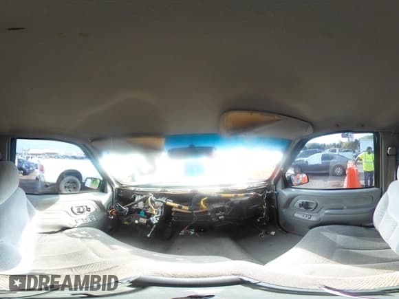 ✅ 1998 Chevrolet Silverado 1500 • VIN: 1GCEK19R7WR128375 • Lot: 43432612. Listed on IAAI with Not provided. Free auction sales archive from the USA and detailed vehicle history report at DreamBid. Image 21.