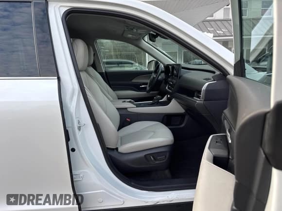 ✅ 2024 Toyota Highlander XLE • VIN: 5TDAAAB55RS009139 • Лот: 43883259. Опубликован ранее на IAAI с пробегом 58 910 миль. Бесплатный доступ к архиву аукционных продаж из США и подробный отчёт об истории автомобиля на DreamBid. Изображение 5.