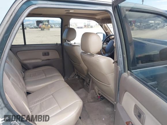 ✅ 1997 Toyota 4Runner Limited • VIN: JT3HN87R1V9001544 • Lot: 42626323. Wystawiony na IAAI z przebiegiem 200 204 mil. Bezpłatny archiwum sprzedaży aukcyjnych z USA i szczegółowy raport historii pojazdu na DreamBid. Zdjęcie 8.