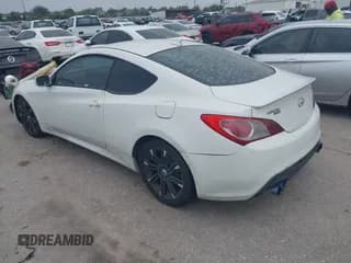 ✅ 2010 Hyundai Genesis Coupe • VIN: KMHHT6KD8AU040510 • Lot: 42316797. Wystawiony na IAAI z przebiegiem 194 975 mil. Bezpłatny archiwum sprzedaży aukcyjnych z USA i szczegółowy raport historii pojazdu na DreamBid. Zdjęcie 3.