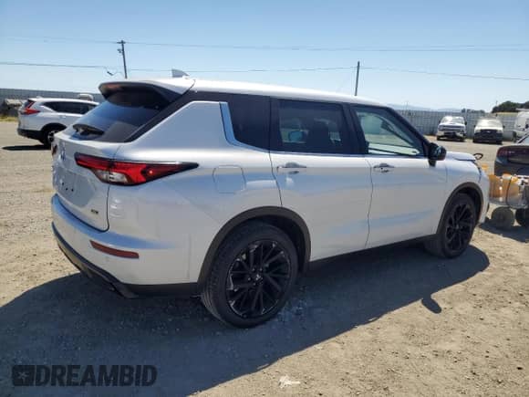 2023 Mitsubishi Outlander SEL с VIN JA4J3VA89PZ038601, выставлен на аукционе Copart как лот 56428715 с пробегом 19 447 миль миль и Списание • Salvage title. История ставок и продаж доступна на DreamBid. Изображение 3.
