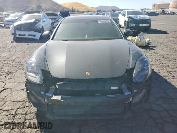 ✅ 2018 Porsche Panamera 4 E-Hybrid • VIN: WP0AE2A76JL127672 • Lot: 90133895. Wystawiony na Copart z przebiegiem 61 843 mil. Bezpłatny archiwum sprzedaży aukcyjnych z USA i szczegółowy raport historii pojazdu na DreamBid. Zdjęcie 5.