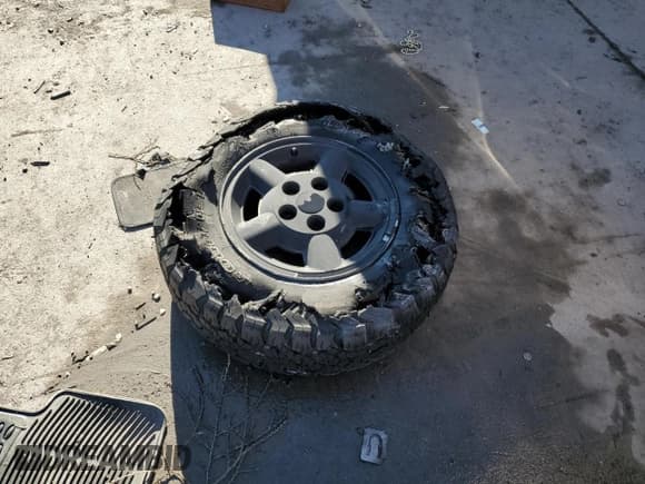 ✅ 2003 Chevrolet S-10 LS • VIN: 1GCDT13X43K136552 • Лот: 47115415. Опубликован ранее на Copart с пробегом 193 022 миль. Бесплатный доступ к архиву аукционных продаж из США и подробный отчёт об истории автомобиля на DreamBid. Изображение 12.