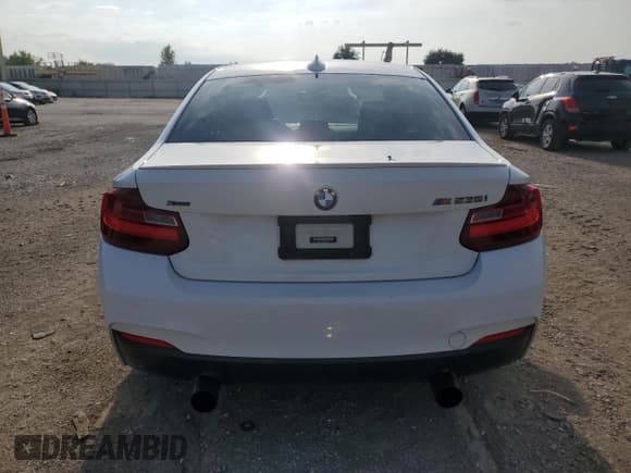 ✅ 2016 BMW 2 Series M235i xDrive • VIN: WBA1J9C58GV696422 • Lot: 66291025. Listed on Copart with 85,285 mi. Free auction sales archive from the USA and detailed vehicle history report at DreamBid. Image 6.