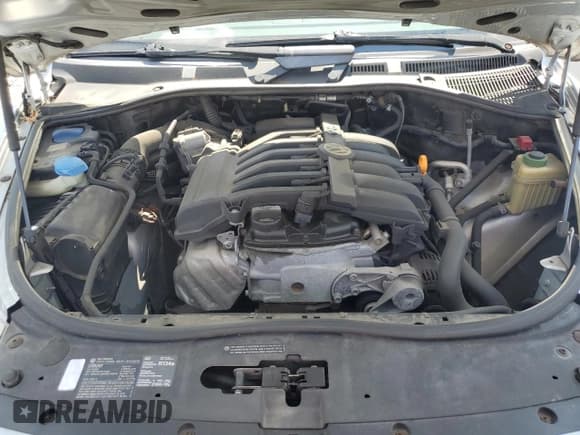 ✅ 2008 Volkswagen Touareg V6 • VIN: WVGBE77L18D064809 • Lot: 71832225. Listed on Copart with 126,866 mi. Free auction sales archive from the USA and detailed vehicle history report at DreamBid. Image 12.