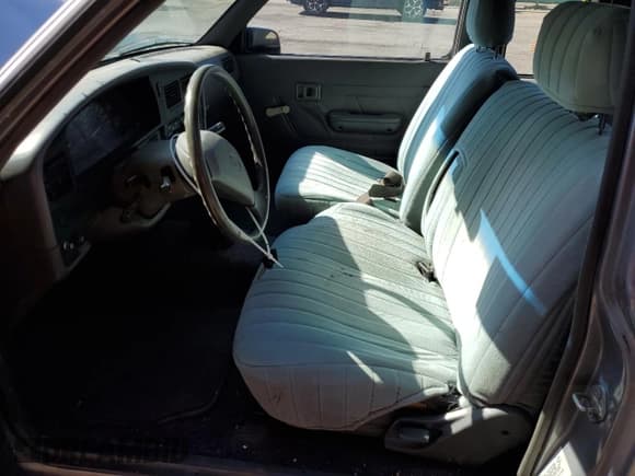 ✅ 1994 Toyota Pickup • VIN: 4TARN93P1RZ174394 • Lot: 69701805. Listed on Copart with 212,768 mi. Free auction sales archive from the USA and detailed vehicle history report at DreamBid. Image 7.