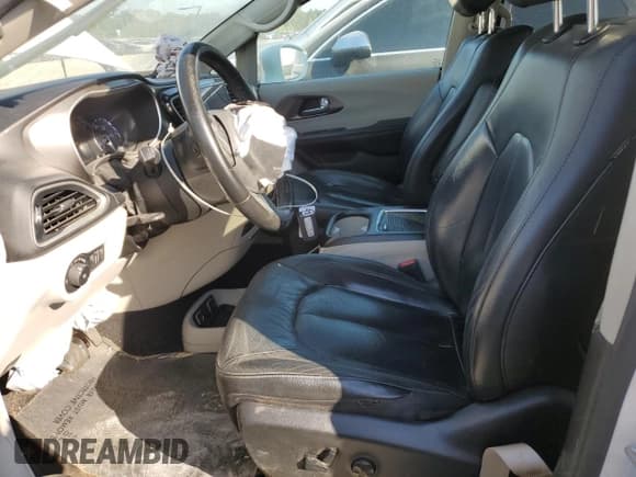 ✅ 2020 Chrysler Pacifica Touring L Plus • VIN: 2C4RC1EG9LR173164 • Lot: 86094765. Wystawiony na Copart z przebiegiem 153 161 mil. Bezpłatny archiwum sprzedaży aukcyjnych z USA i szczegółowy raport historii pojazdu na DreamBid. Zdjęcie 7.