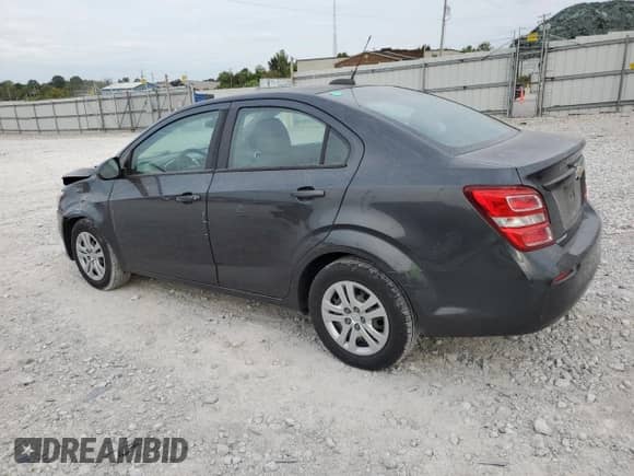2017 Chevrolet Sonic LS с VIN 1G1JB5SH5H4137673, выставлен на аукционе Copart как лот 69697674 с пробегом 106 229 миль миль и Списание • Salvage title. История ставок и продаж доступна на DreamBid. Изображение 2.