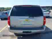 2014 Chevrolet Suburban LT z VIN 1GNSCJE0XER124222, wystawiony jako IAAI lot #41994798 z przebiegiem 268 836 mil mil oraz . Historia ofert i sprzedaży dostępna na DreamBid. Obrazek 16.