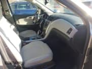 ✅ 2011 Chevrolet Traverse LTZ • VIN: 1GNKRLED9BJ287953 • Lot: 43690848. Wystawiony na IAAI z przebiegiem 134 609 mil. Bezpłatny archiwum sprzedaży aukcyjnych z USA i szczegółowy raport historii pojazdu na DreamBid. Zdjęcie 5.