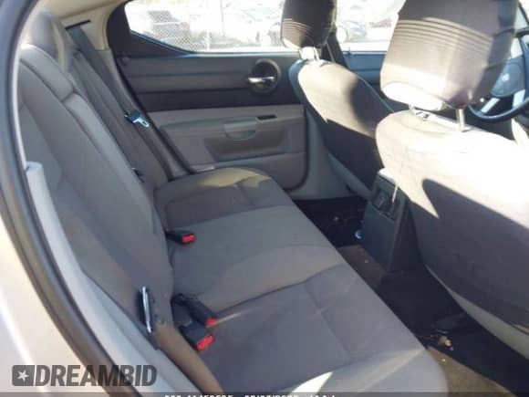 2007 Dodge Charger с VIN 2B3KA43G77H704774, выставлен на аукционе IAAI как лот 41459595 с пробегом Не указан миль и . История ставок и продаж доступна на DreamBid. Изображение 8.