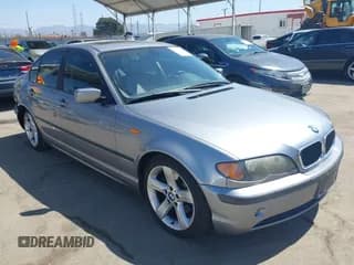✅ 2004 BMW 3 Series 325i • VIN: WBAET37404NJ42636 • Lot: 42312477. Listed on IAAI with 201,849 mi. Free auction sales archive from the USA and detailed vehicle history report at DreamBid. Image 1.