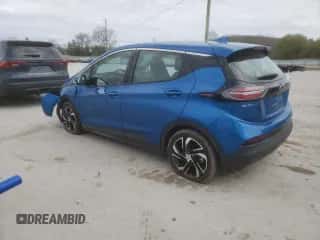 2023 Chevrolet Bolt EV 2LT z VIN 1G1FX6S00P4102495, wystawiony jako Copart lot #47808244 z przebiegiem 19 839 mil mil oraz . Historia ofert i sprzedaży dostępna na DreamBid. Obrazek 2.