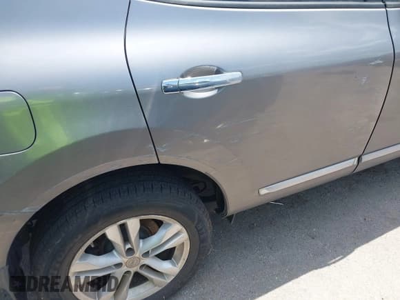 ✅ 2013 Nissan Rogue SL • VIN: JN8AS5MT0DW523848 • Lot: 42851203. Wystawiony na IAAI z przebiegiem 163 474 mil. Bezpłatny archiwum sprzedaży aukcyjnych z USA i szczegółowy raport historii pojazdu na DreamBid. Zdjęcie 6.