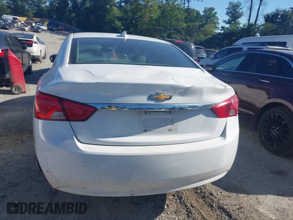 ✅ 2017 Chevrolet Impala LS • VIN: 2G11X5SAXH9156060 • Lot: 43067502. Listed on IAAI with 247,452 mi. Free auction sales archive from the USA and detailed vehicle history report at DreamBid. Image 17.