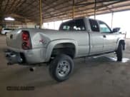 ✅ 2006 Chevrolet Silverado 2500HD Work Truck • VIN: 1GCHK29U36E104380 • Lot: 81989924. Wystawiony na Copart z przebiegiem 125 908 mil. Bezpłatny archiwum sprzedaży aukcyjnych z USA i szczegółowy raport historii pojazdu na DreamBid. Zdjęcie 3.