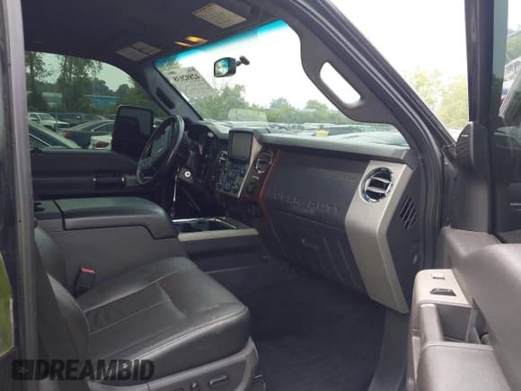 ✅ 2014 Ford F-250 XL • VIN: 1FT7W2BT6EEB40158 • Lot: 42892038. Listed on IAAI with 186,323 mi. Free auction sales archive from the USA and detailed vehicle history report at DreamBid. Image 5.