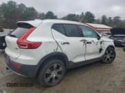 ✅ 2022 Volvo XC40 Inscription • VIN: YV4162UL3N2716788 • Лот: 52907165. Опубликован ранее на Copart с пробегом 28 925 миль. Бесплатный доступ к архиву аукционных продаж из США и подробный отчёт об истории автомобиля на DreamBid. Изображение 3.