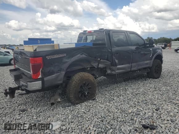 ✅ 2022 Ford F-250 XL • VIN: 1FT8W2BT4NEE63371 • Lot: 65351895. Listed on Copart with 42,351 mi. Free auction sales archive from the USA and detailed vehicle history report at DreamBid. Image 3.