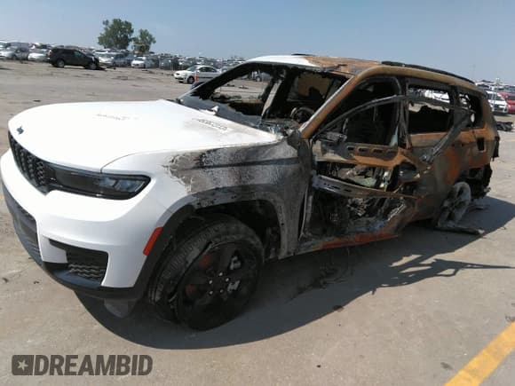 ✅ 2023 Jeep Grand Cherokee Altitude • VIN: 1C4RJKAG6P8104905 • Lot: 36923163. Listed on IAAI with Not provided. Free auction sales archive from the USA and detailed vehicle history report at DreamBid. Image 2.