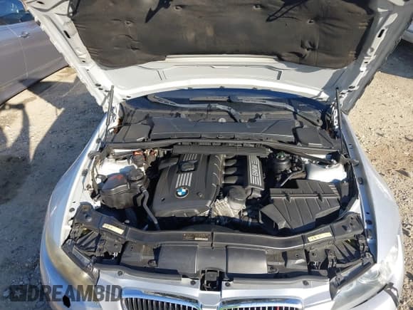 ✅ 2008 BMW 3 Series 328i • VIN: WBAWB33538P135485 • Lot: 43693816. Listed on IAAI with 147,972 mi. Free auction sales archive from the USA and detailed vehicle history report at DreamBid. Image 10.