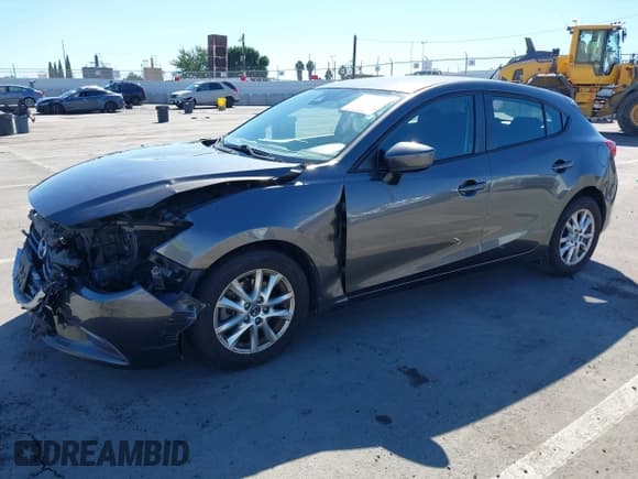 ✅ 2018 Mazda 3 Sport • VIN: 3MZBN1K75JM171686 • Lot: 43363933. Wystawiony na IAAI z przebiegiem 74 025 mil. Bezpłatny archiwum sprzedaży aukcyjnych z USA i szczegółowy raport historii pojazdu na DreamBid. Zdjęcie 17.