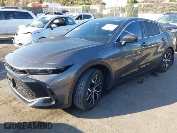 ✅ 2023 Toyota Crown Limited • VIN: JTDAAAAF3P3006829 • Lot: 43487433. Listed on IAAI with 61,644 mi. Free auction sales archive from the USA and detailed vehicle history report at DreamBid. Image 17.