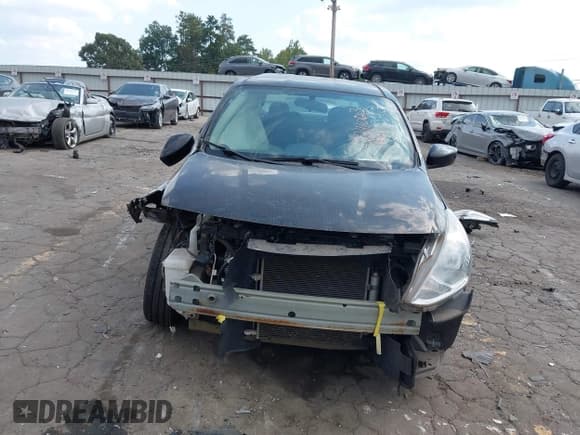 ✅ 2019 Nissan Versa S Plus • VIN: 3N1CN7AP8KL815395 • Лот: 43241003. Опубликован ранее на IAAI с пробегом 71 586 миль. Бесплатный доступ к архиву аукционных продаж из США и подробный отчёт об истории автомобиля на DreamBid. Изображение 12.