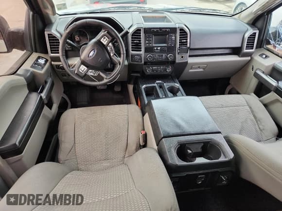 ✅ 2015 Ford F-150 XL • VIN: 1FTEX1CPXFFD11179 • Lot: 86306135. Wystawiony na Copart z przebiegiem 213 578 mil. Bezpłatny archiwum sprzedaży aukcyjnych z USA i szczegółowy raport historii pojazdu na DreamBid. Zdjęcie 8.