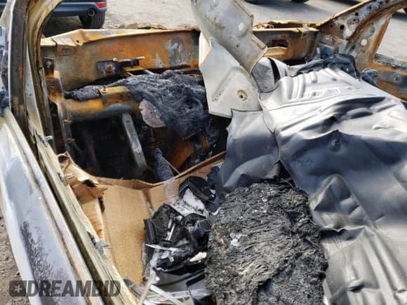 ✅ 2021 Chevrolet Colorado 4WD LT • VIN: 1GCHTCEN3M1119595 • Лот: 41639215. Опубликован ранее на Copart с пробегом Не указан. Бесплатный доступ к архиву аукционных продаж из США и подробный отчёт об истории автомобиля на DreamBid. Изображение 8.