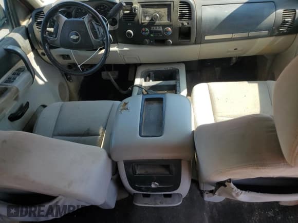 ✅ 2007 Chevrolet Silverado 2500HD 1LT • VIN: 1GCHK23K67F551241 • Лот: 61973995. Опубликован ранее на Copart с пробегом 227 173 миль. Бесплатный доступ к архиву аукционных продаж из США и подробный отчёт об истории автомобиля на DreamBid. Изображение 8.