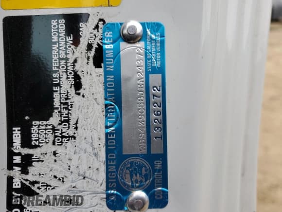 ✅ 2018 BMW M4 • VIN: WBS4Z9C58JEA24372 • Lot: 53400265. Listed on Copart with 75,698 mi. Free auction sales archive from the USA and detailed vehicle history report at DreamBid. Image 15.