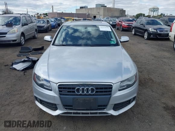 ✅ 2010 Audi A4 Premium Plus • VIN: WAUFFAFLXAN055492 • Lot: 43379704. Listed on IAAI with 121,858 mi. Free auction sales archive from the USA and detailed vehicle history report at DreamBid. Image 6.