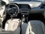 ✅ 2018 Hyundai Sonata SE • VIN: 5NPE24AF2JH615762 • Lot: 69292115. Wystawiony na Copart z przebiegiem 34 098 mil. Bezpłatny archiwum sprzedaży aukcyjnych z USA i szczegółowy raport historii pojazdu na DreamBid. Zdjęcie 8.