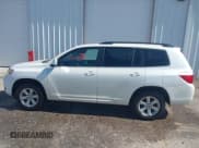 ✅ 2009 Toyota Highlander • VIN: JTEDS41A192074342 • Lot: 42656207. Listed on IAAI with 245,450 mi. Free auction sales archive from the USA and detailed vehicle history report at DreamBid. Image 14.