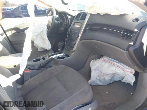 ✅ 2015 Chevrolet Malibu LS • VIN: 1G11B5SL5FF222079 • Лот: 43647607. Опубликован ранее на IAAI с пробегом 205 275 миль. Бесплатный доступ к архиву аукционных продаж из США и подробный отчёт об истории автомобиля на DreamBid. Изображение 5.