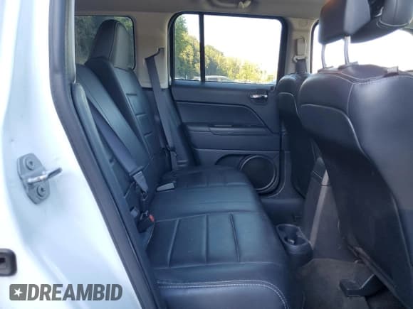 ✅ 2016 Jeep Patriot High Altitude • VIN: 1C4NJRFB0GD707070 • Lot: 82214085. Listed on Copart with 77,617 mi. Free auction sales archive from the USA and detailed vehicle history report at DreamBid. Image 11.
