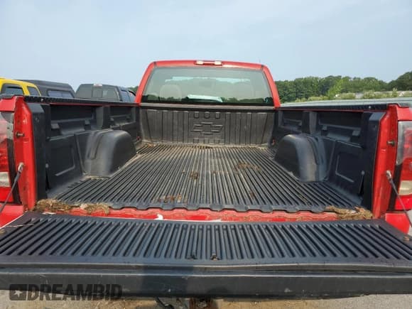 ✅ 2006 Chevrolet Silverado 1500 Work Truck • VIN: 3GCEK14V26G186527 • Лот: 67336634. Опубликован ранее на Copart с пробегом 173 709 миль. Бесплатный доступ к архиву аукционных продаж из США и подробный отчёт об истории автомобиля на DreamBid. Изображение 10.