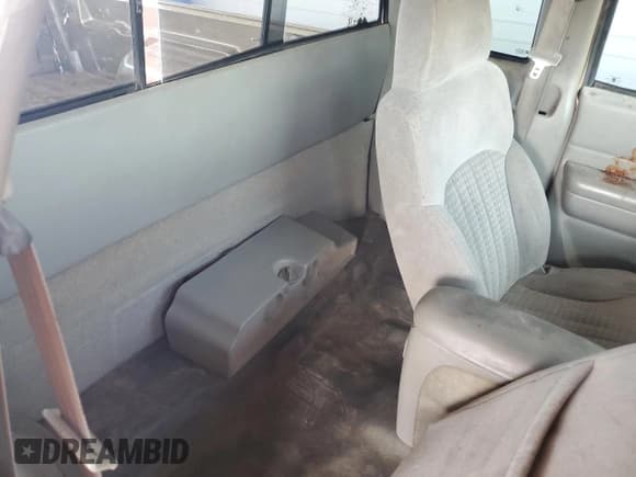 ✅ 2002 Chevrolet S-10 • VIN: 1GCCS19W728238050 • Лот: 59987995. Опубликован ранее на Copart с пробегом 164 658 миль. Бесплатный доступ к архиву аукционных продаж из США и подробный отчёт об истории автомобиля на DreamBid. Изображение 10.