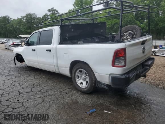 2023 Ram 1500 Tradesman z VIN 1C6RRENT1PN633382, wystawiony jako Copart lot #58935685 z przebiegiem Nie podano mil oraz Szkoda całkowita • Salvage title. Historia ofert i sprzedaży dostępna na DreamBid. Obrazek 2.