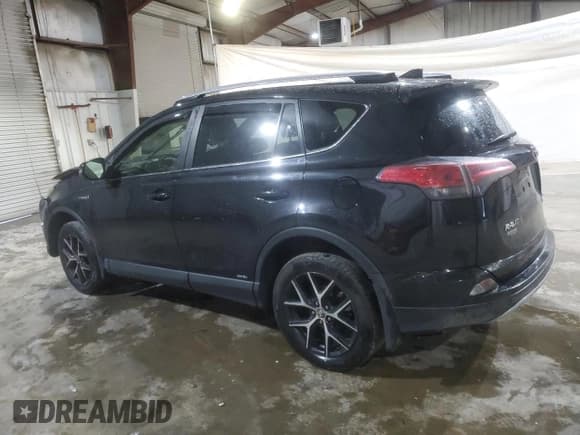 ✅ 2017 Toyota RAV4 SE • VIN: JTMJJREV8HD103102 • Lot: 64263115. Wystawiony na Copart z przebiegiem 180 005 mil. Bezpłatny archiwum sprzedaży aukcyjnych z USA i szczegółowy raport historii pojazdu na DreamBid. Zdjęcie 2.