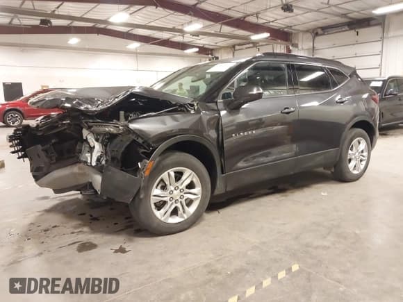 ✅ 2022 Chevrolet Blazer LT • VIN: 3GNKBHR4XNS189027 • Лот: 43516616. Опубликован ранее на IAAI с пробегом 35 913 миль. Бесплатный доступ к архиву аукционных продаж из США и подробный отчёт об истории автомобиля на DreamBid. Изображение 2.