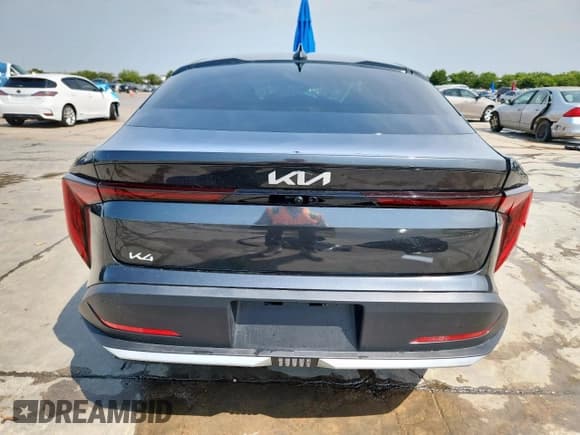 ✅ 2025 Kia K4 LXS • VIN: 3KPFT4DE3SE180440 • Lot: 70852435. Wystawiony na Copart z przebiegiem 686 mil. Bezpłatny archiwum sprzedaży aukcyjnych z USA i szczegółowy raport historii pojazdu na DreamBid. Zdjęcie 6.