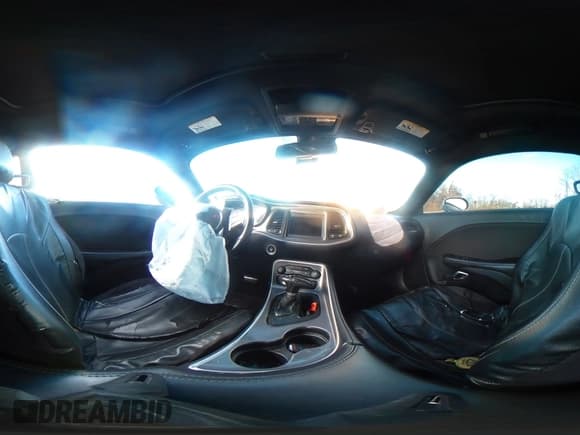 ✅ 2019 Dodge Challenger R/T • VIN: 2C3CDZBT5KH649972 • Lot: 79386593. Wystawiony na Copart z przebiegiem 79 476 mil. Bezpłatny archiwum sprzedaży aukcyjnych z USA i szczegółowy raport historii pojazdu na DreamBid. Zdjęcie 13.