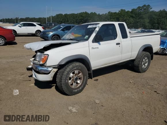 ✅ 1999 Nissan Frontier XE • VIN: 1N6ED26Y7XC303463 • Lot: 71102595. Wystawiony na Copart z przebiegiem Nie podano. Bezpłatny archiwum sprzedaży aukcyjnych z USA i szczegółowy raport historii pojazdu na DreamBid. Zdjęcie 1.